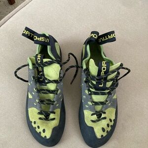 La Sportiva Tarantula Climbing Shoes